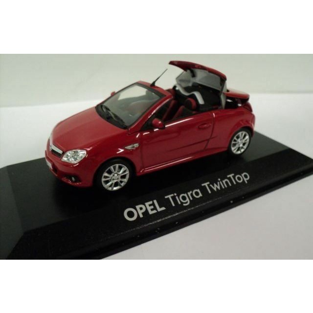 MUST HAVE MINICHAMPS 1/43 OPEL TIGRA TWINTOP - RED MINICHAMPS TERBARU