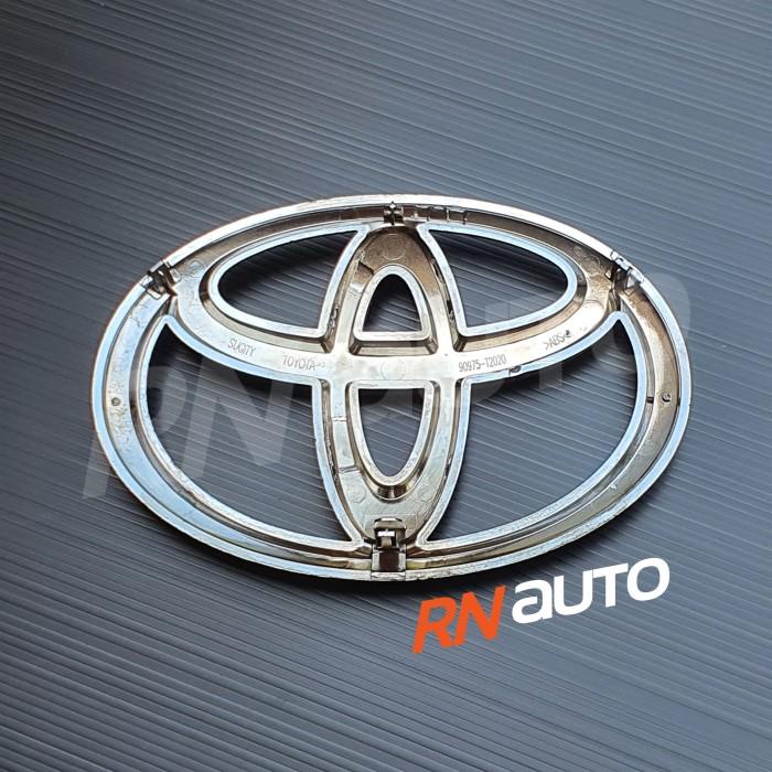 Emblem Logo Black Chrome Toyota Fortuner Vrz Depan