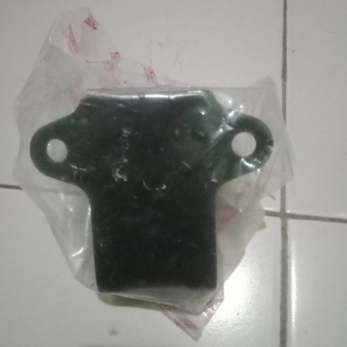 Best Seller Daihatsu Ori Dudukan Mesin/Engine Mounting Kanan Grandmax 12361-Bz171