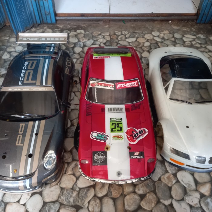 jual borongan 3 unit body rc 1:10 porsche,datsun,bmw z4