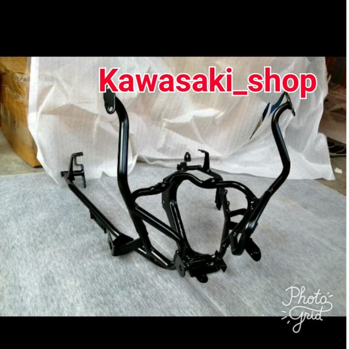 {Bekas} breket braket besi dudukan fairing sayap ninja rr new Limited