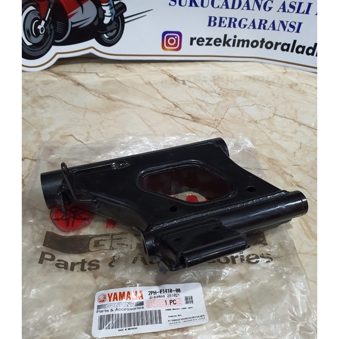 Bracket Engine Arm Mounting Mio M3 125 Asli Ori Yamaha 2Ph-F1410-00 Kode Ly 124