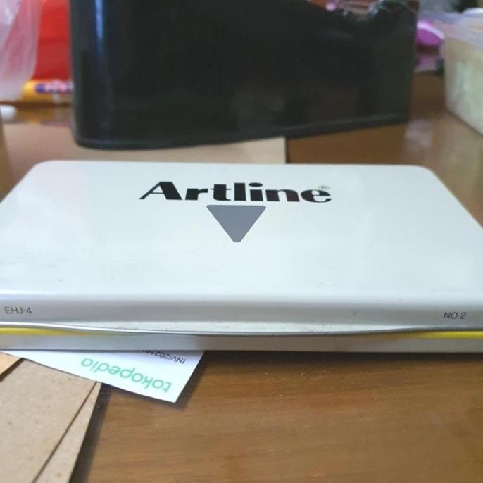

Stamp Pad Artline No 02 Besar / Bak Tinta Stampel