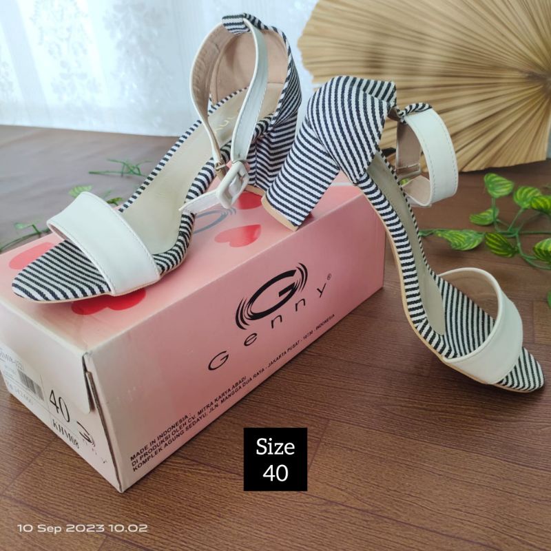 sandal/sepatu genny