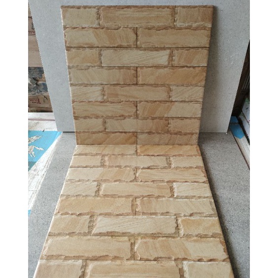 ↕ Keramik 40x40 BATA CREAM MATT KASAR DINDING TERAS ✣ ➤