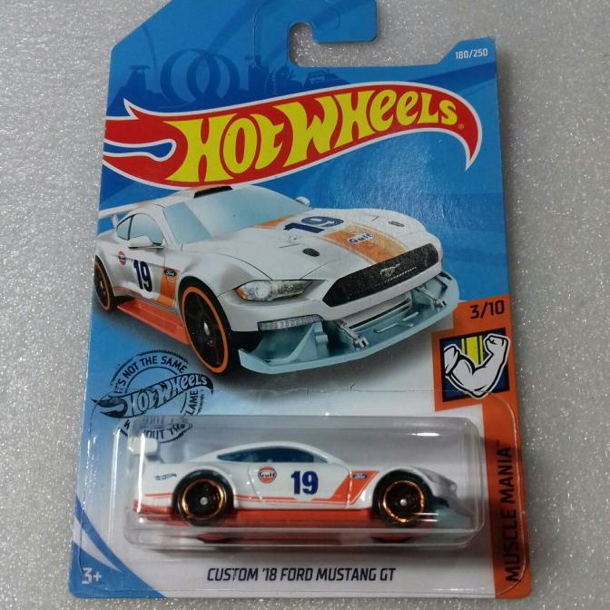HOT WHEELS 18 FORD MUSTANG GT. CARD MUSCLE MANIA. TAMPO GULF. SPOILER.