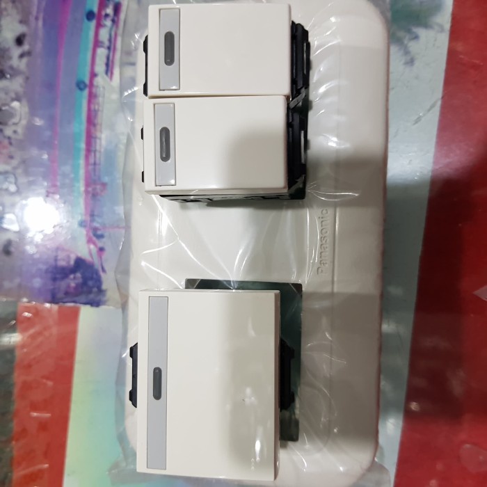 saklar indikator lampu panasonic 2gang isi 3mata saklar wide series tokolaris1629