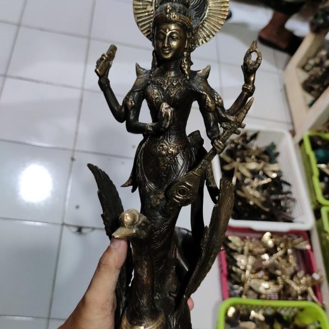 ------] arca patung dewi saraswati