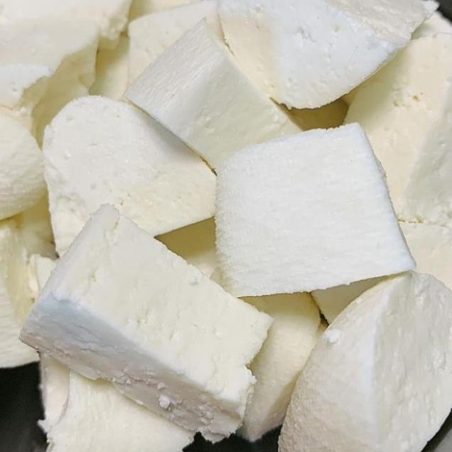

/////] Fresh Paneer 100% Dari susu sapi berat 200 gram
