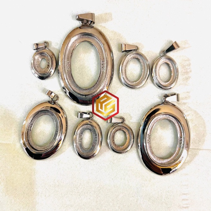 (XWN/☛) Ikatan/ Emban Liontin Titanium Tanam Warna Silver / laangsung.kirim☆