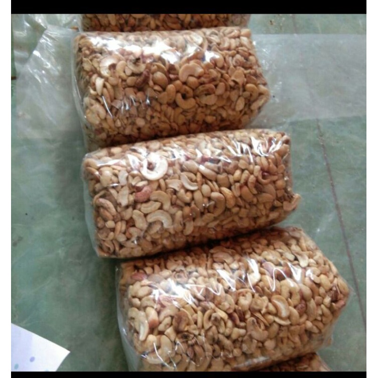 

Kacang Mede Patahan Mateng 1 Kg Ter