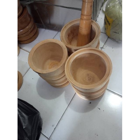 Alat Tumbuk Kayu/Lumpang Kayu