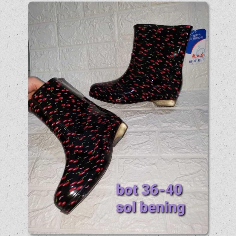 TERMURAH Sepatu Boot Air wanita motif sol bening / Boot tahan aer / boot plastik / sepatu tinggi wan