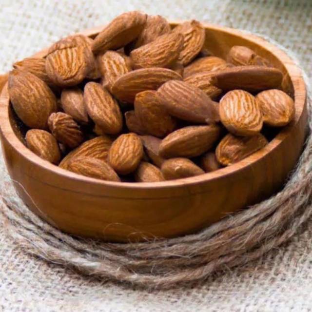 

Kacang Almond Panggang Lngsg Makan 250Gram