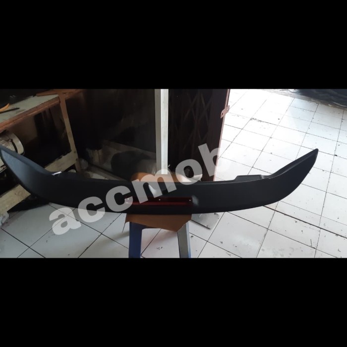 Spoiler Kijang Innova Luxury Dengan Lampu Terbaik