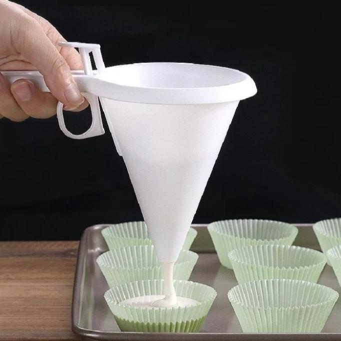 

+%+%+%] penuang adonan kue