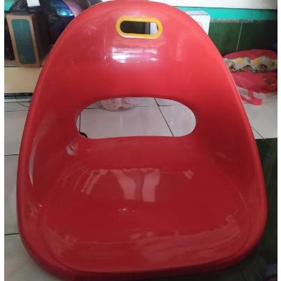 Kursi Lesehan Lantai Sandaran Plastik Phylia