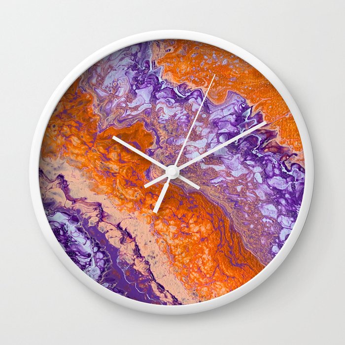 Jam Dinding Efek Tuang Cat Oranye dan Ungu Clemson