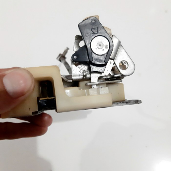 door lock doorlock pintu belakang kiri honda grand civic original tokolarisjaya8187