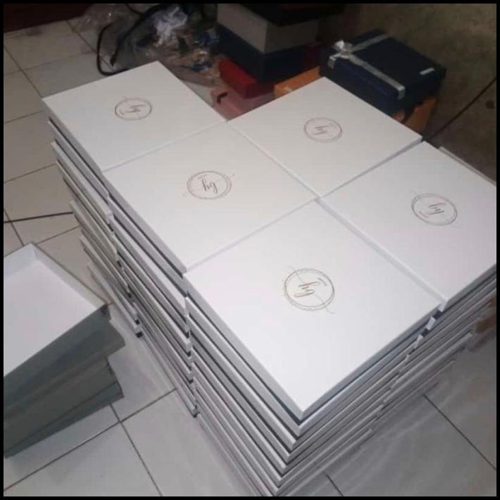 

HOT DEAL HARDBOX CUSTOM 24 X 24 X 5 CM !