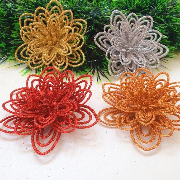 

Bunga Natal 9 Cm Isi 4 Warna Warni Merah Emas Sier Dekor Parcel Kado Terbaik