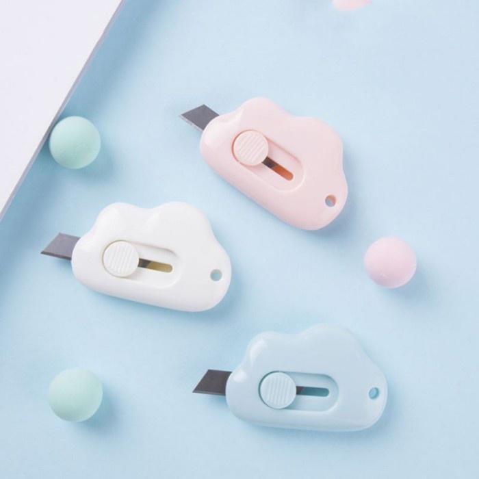 

[Boon 866] Cutter Mini Awan / Silet Unboxing Paket / Gantungan Kunci Pisau