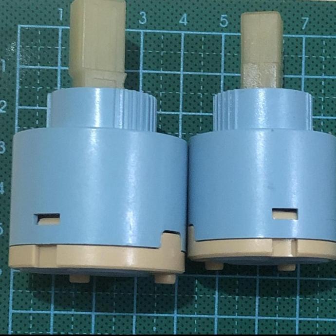Servis Cartridge Kran Keran Shower Wastafel panas dingin TOTO Jantung