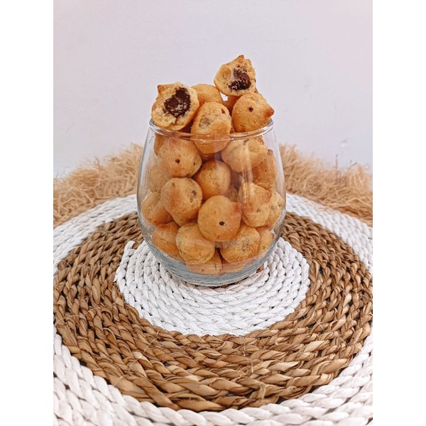 

Mini Choux melted chocolate / soes kering isi coklat lumer