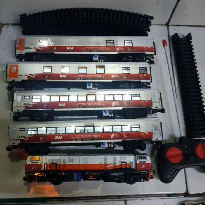 Promo Paket Rangkaian Murah Mainan Kereta Api Indonesia Rc,Kereta Api Mainan