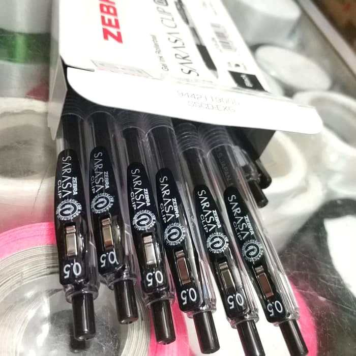 

Pulpen Sarasa Gel 0.5 Hitam / Biru