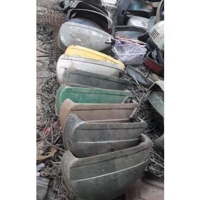 Diskon Tepong ketepong body vespa ps sera banci px bisa classic tua vesva tempong kanan kiri kelengk