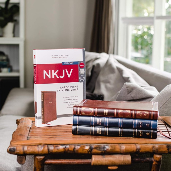 ✨Ready Nkjv Large-Print Thinline Bible Comfort Print--Soft Leather-Look Diskon