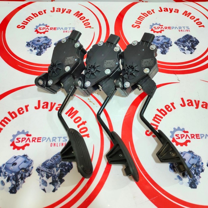 pedal gas innova reborn fortuner vrz hilux revo 78110 - 0k040 star