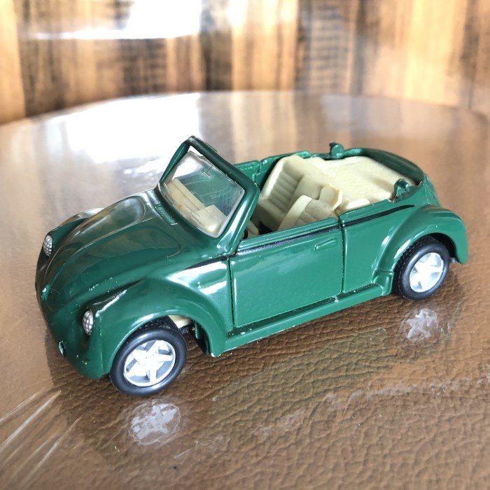 diecast mobil maisto shell vw 1303 cabriolet green 1:36