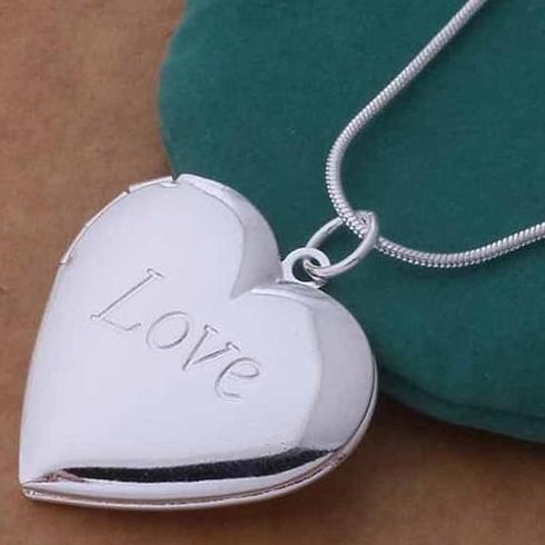 Kalung Film Love Bisa Dibuka Kalung Taruh Foto Pasangan Keluarga Temen