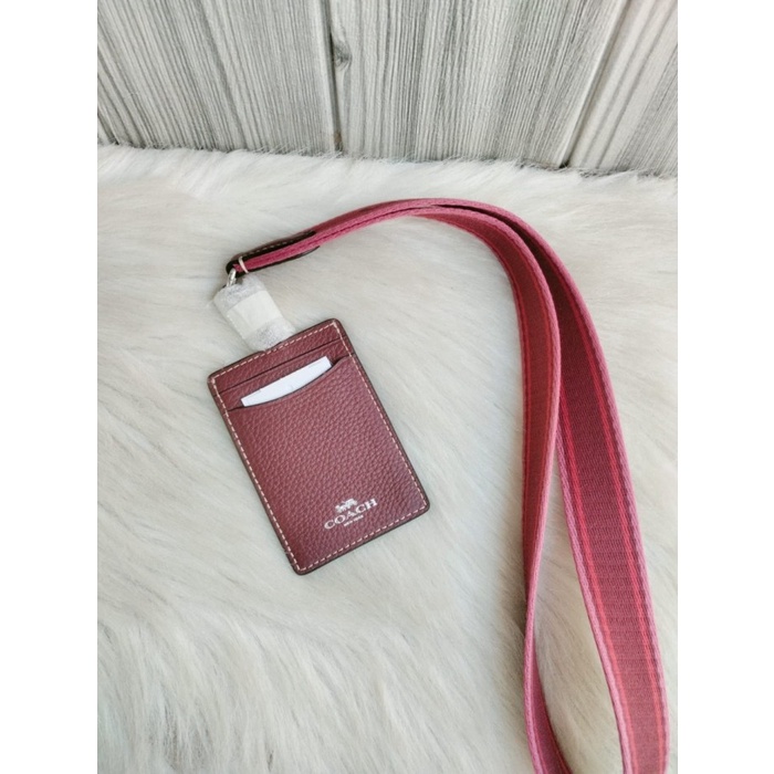 

GANTUNGAN NAME TAG CH693 LANYARD PEBBLED LEATHER WINE MULTI