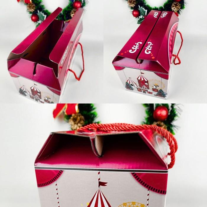 

Box Packaging Christmas / Goodie Bag 4 Toples Kue Kering 500Gr Natal 048
