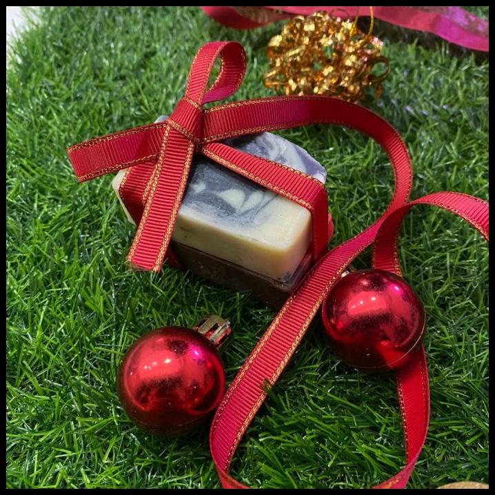 

BEST DEAL PITA NATAL / CHRISTMAS LACE GOLD/ PITA MERAH L:1CM P:91M !!!