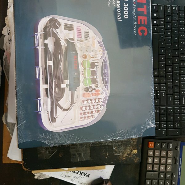 Bitec SGM3000 Gerinda Tangan Listrik 28.5 cm x 10.5 cm, Hitam, 300W, CE Certified