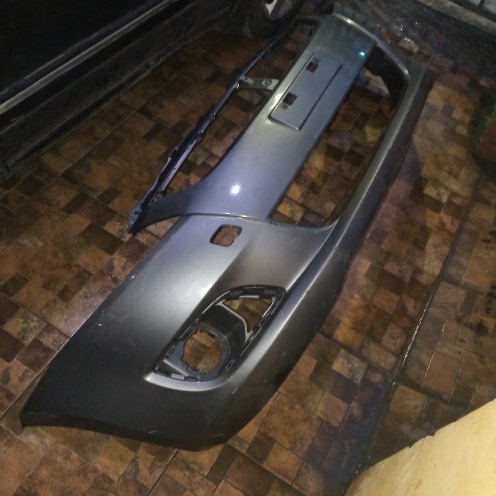 {BEKAS} Bumper depan Suzuki Swift GX 2014 Murah