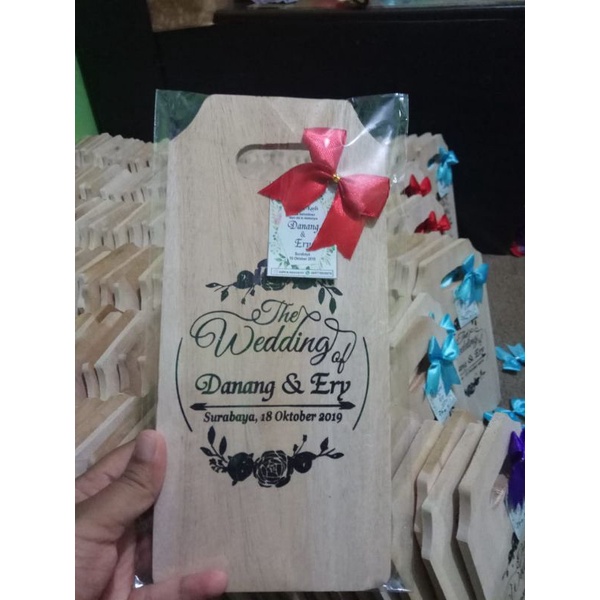 souvenir telenan kayu