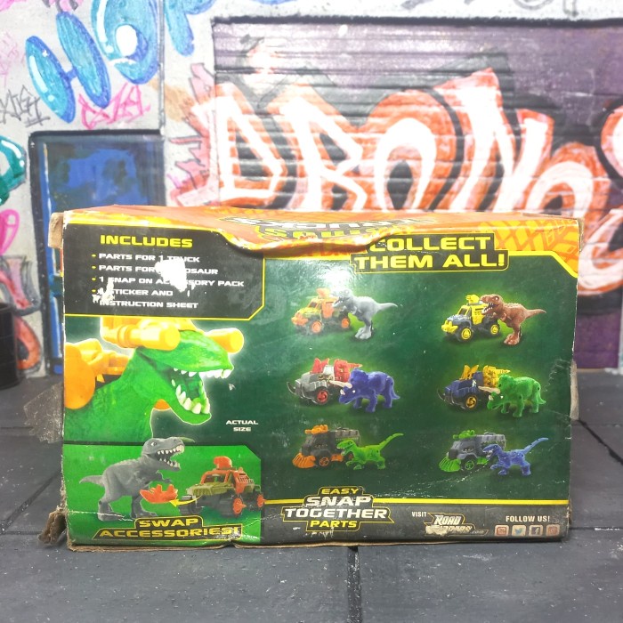 toys figure dan mobil set snap n play dinos vs trucks ori nikko toys rerevika93