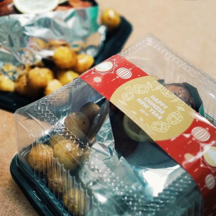 

Hampers Imlek Sincia Parcel Parsel Souvenir Hantaran Ayam Panggang Terbaik