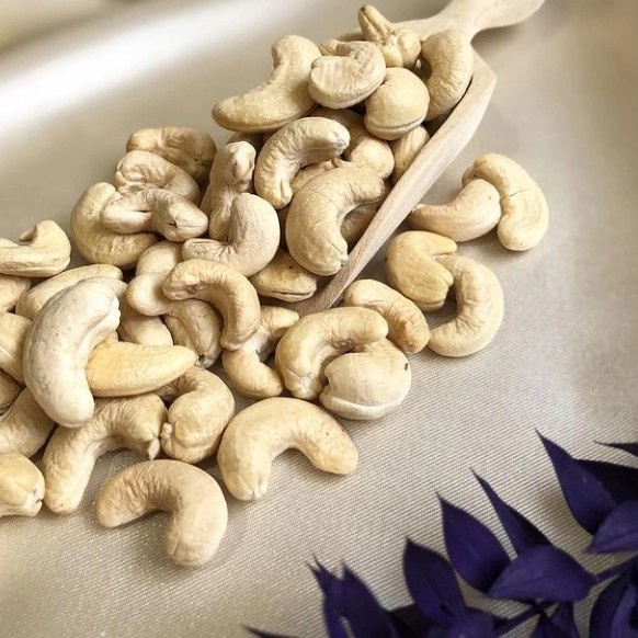 

```````] Kacang Mede Cashew - Kaju 100 gram