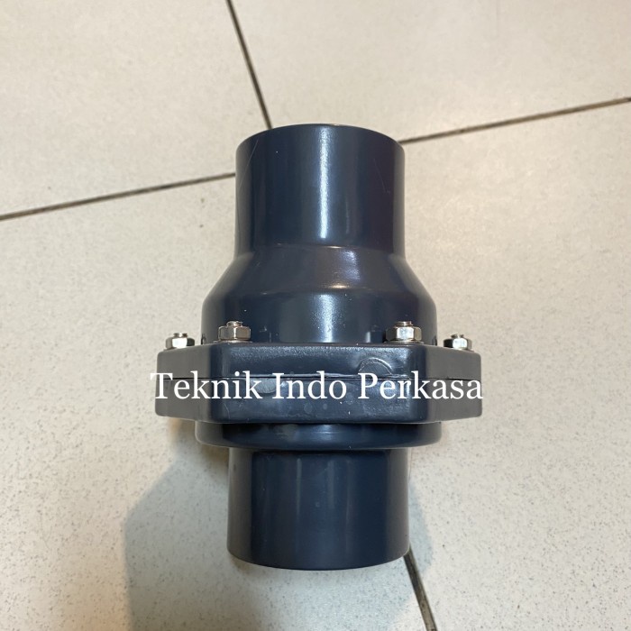 Swing check valve pvc 1 1/2" inch