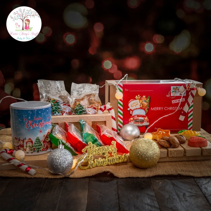 

DISKON MURAH READY HAMPERS NATAL SANTA WHITE / HAMPERS COOKIES / HAMPERS MUG/PARCEL BERRY30.JAYA
