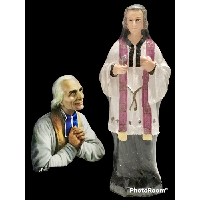 Patung Santo Yohanes Maria Vianney Pelindung Para Imam/ Pastores