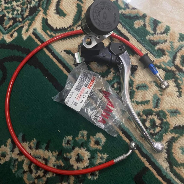 {Bekas} Master rem yamaha R6  Limited