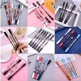 

Pulpen Motif Karakter Pulpen Warna Hitam