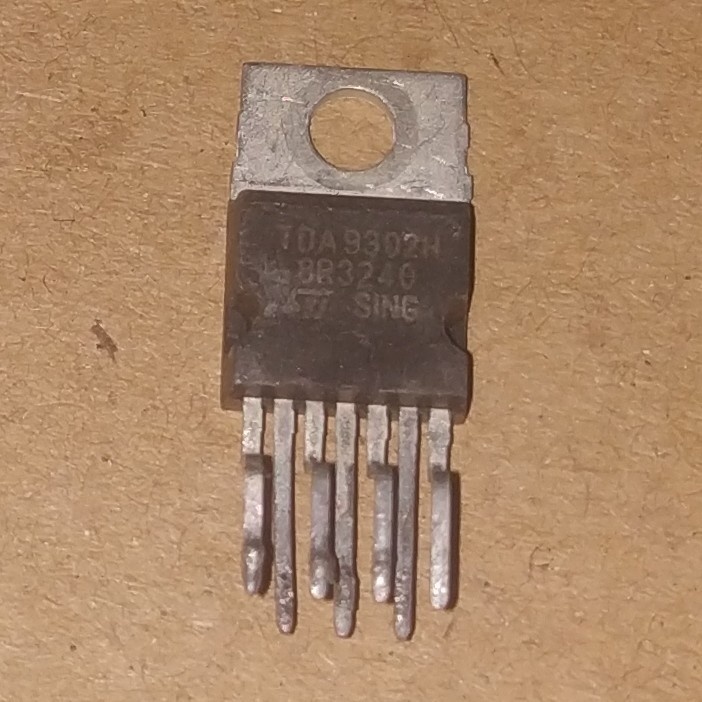 IC TDA9302 TDA 9302 TDA9302H 9302H H Vertikal